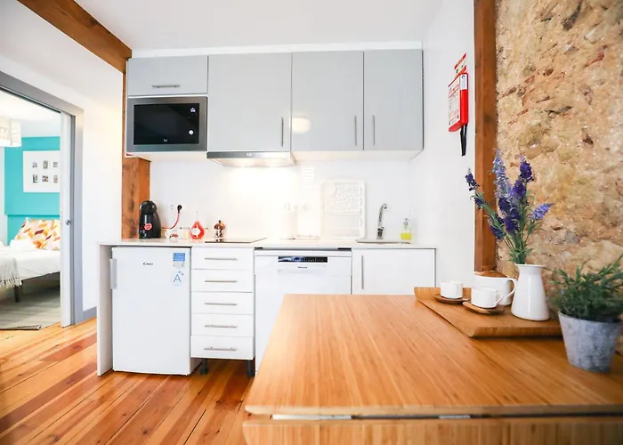 Apartamento Elevador Da Bica By Spoton